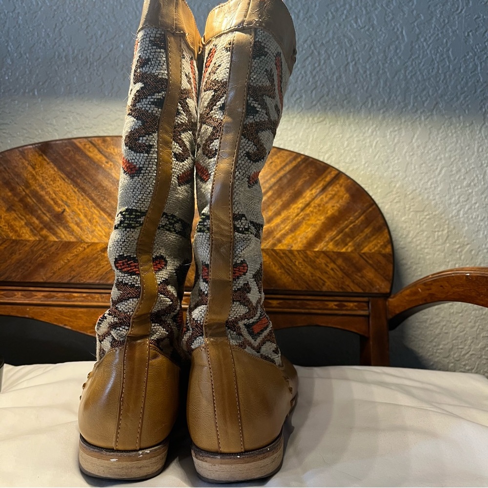 vintage wanted boots - Picture 4 of 5